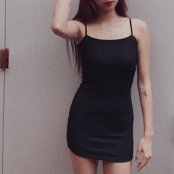 black bodycan dress - Picture 2 of 3